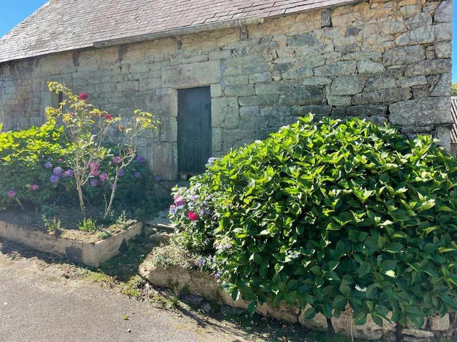 Gîte de caractère, proche Quimper Landudal Esterno foto
